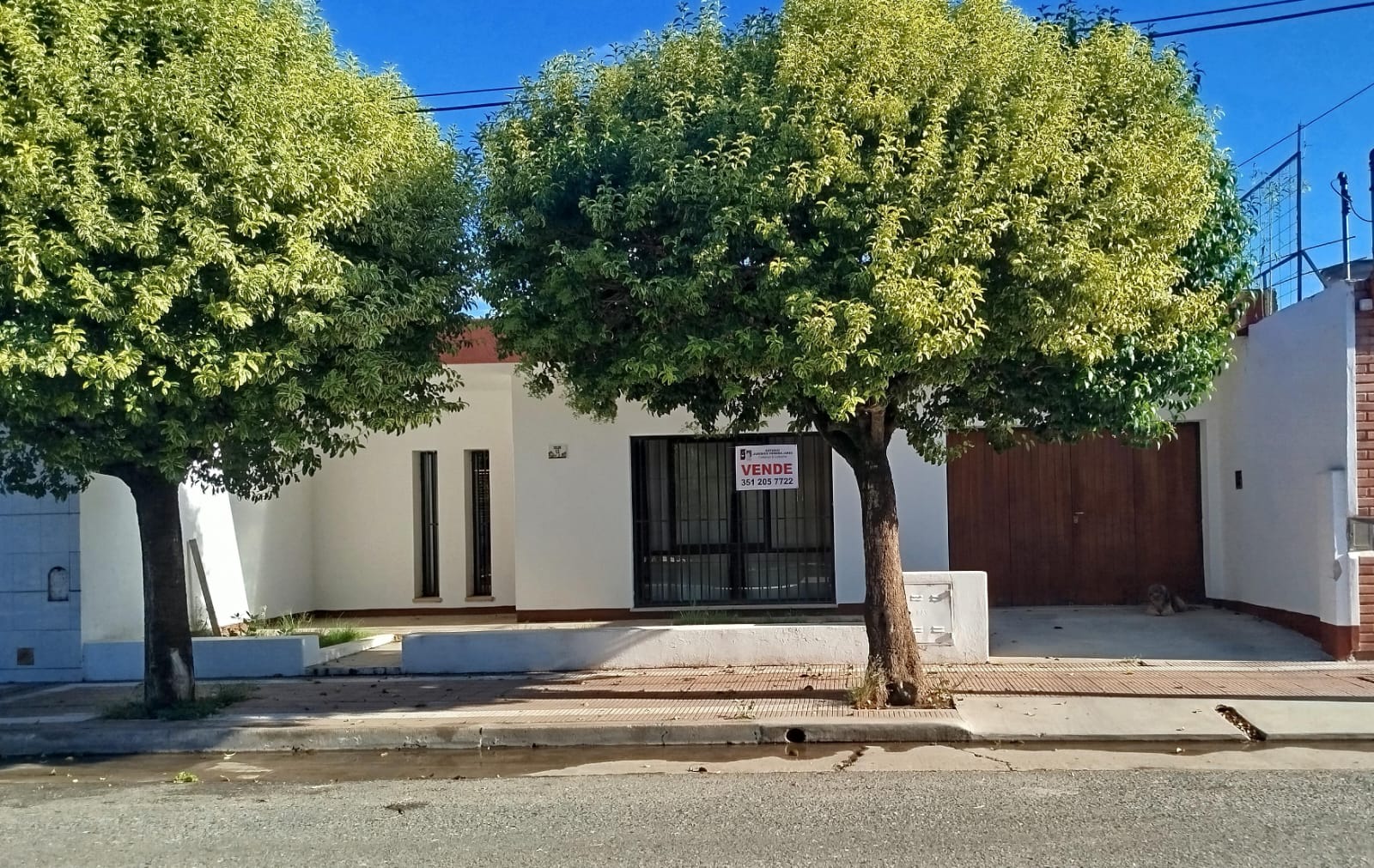 VENDO CASA EXCELENTE UBICACION CENTRO MONTE CRISTO